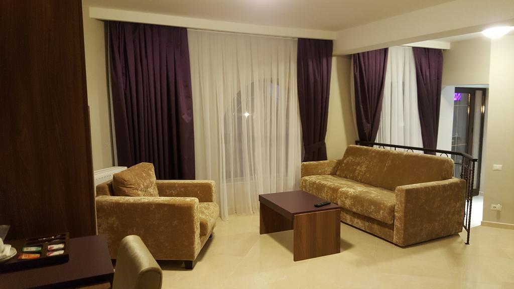 Hotel Miruna - New Belvedere Poiana Brasov Quarto foto